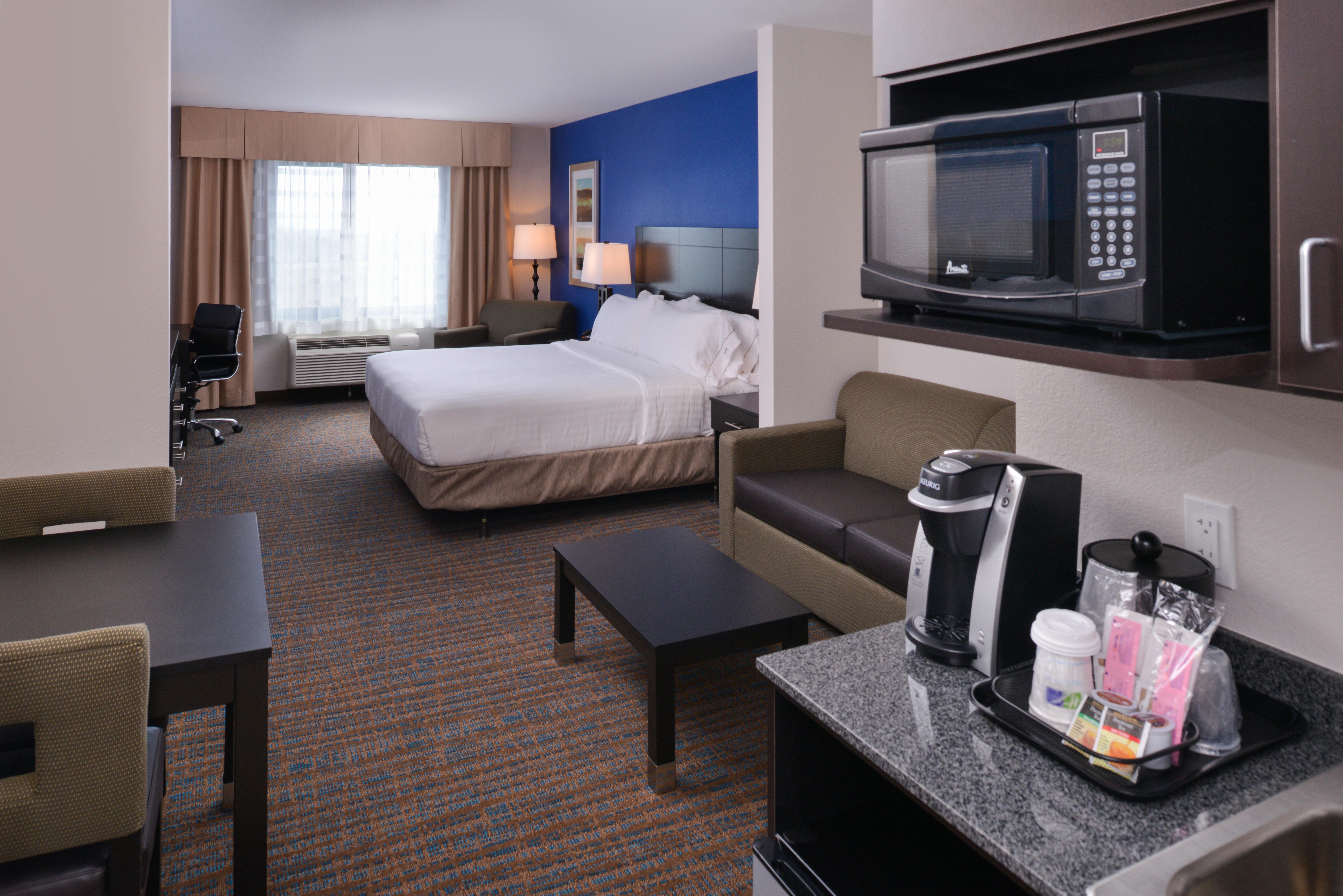 Holiday Inn Express & Suites Bakersfield Airport By Ihg Exterior foto