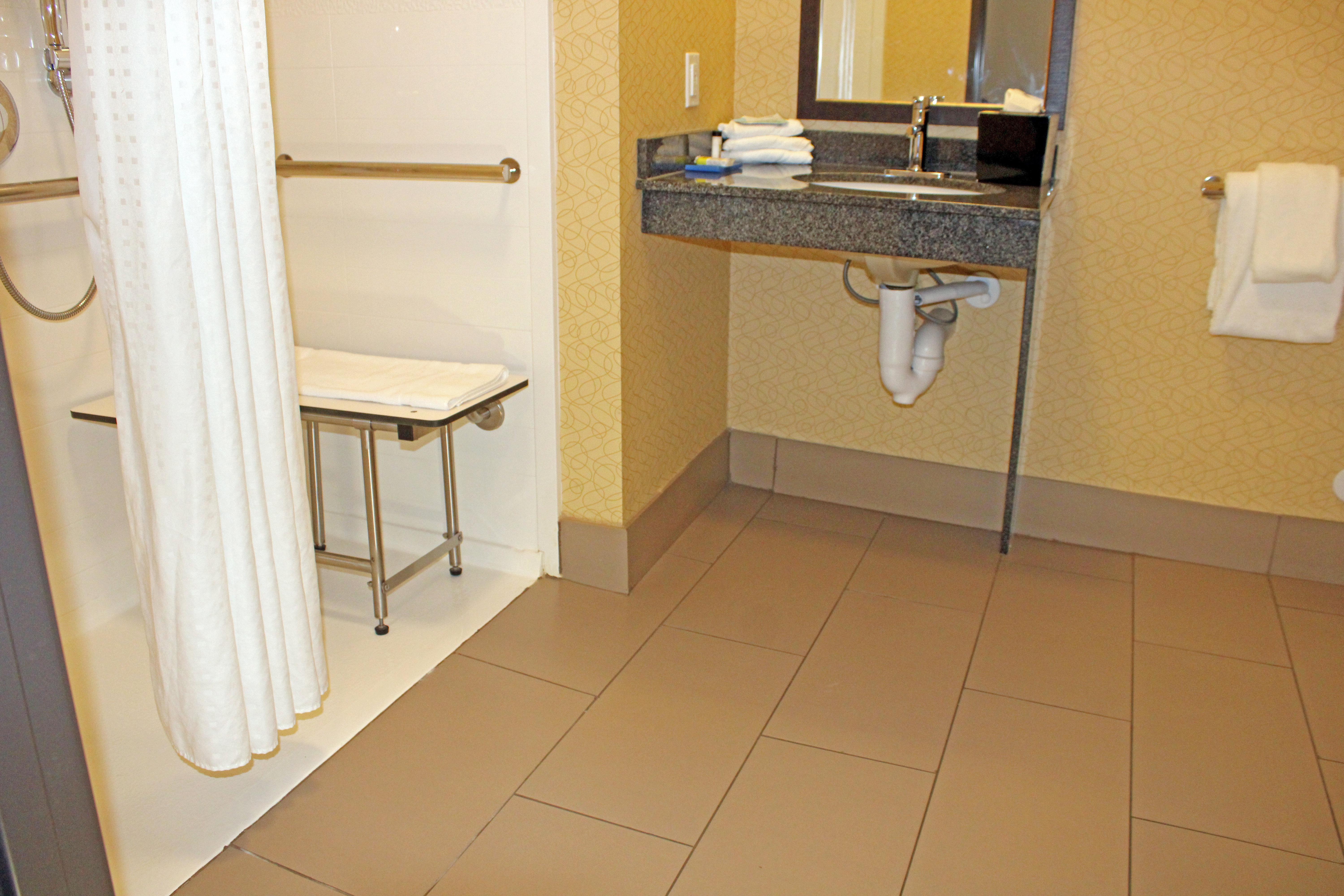 Holiday Inn Express & Suites Bakersfield Airport By Ihg Exterior foto