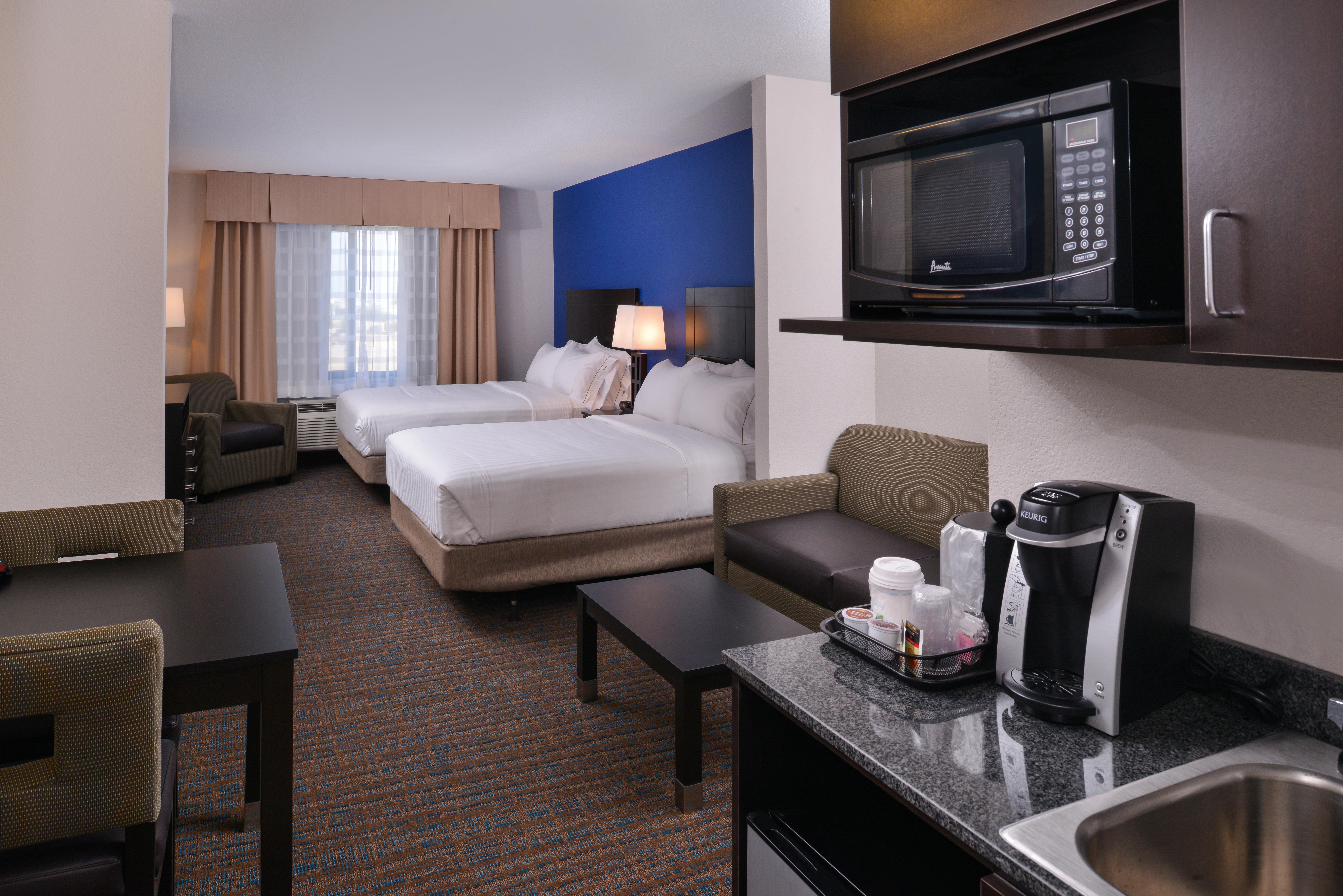 Holiday Inn Express & Suites Bakersfield Airport By Ihg Exterior foto