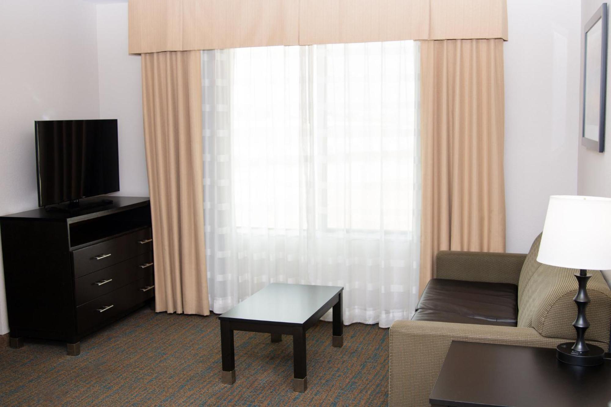 Holiday Inn Express & Suites Bakersfield Airport By Ihg Exterior foto