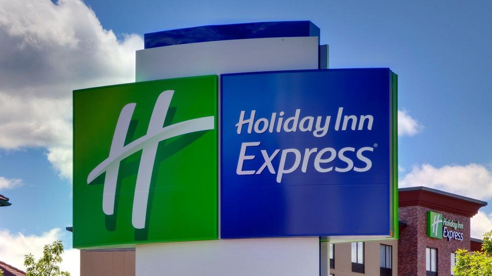 Holiday Inn Express & Suites Bakersfield Airport By Ihg Exterior foto