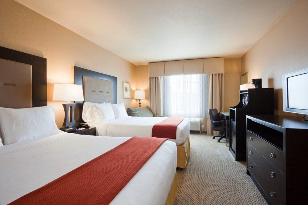 Holiday Inn Express & Suites Bakersfield Airport By Ihg Exterior foto
